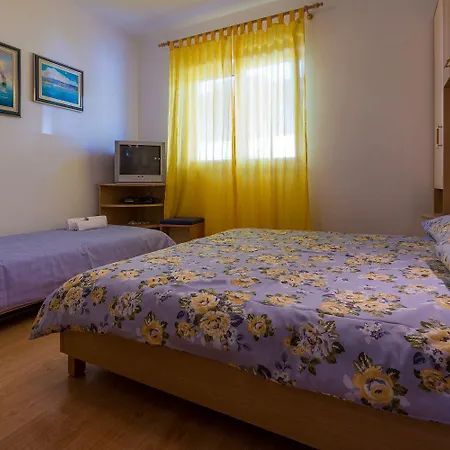 Traumhaftes Nur 100 Meter Zum Mit Sauna, Jacuzzi, Meerblick