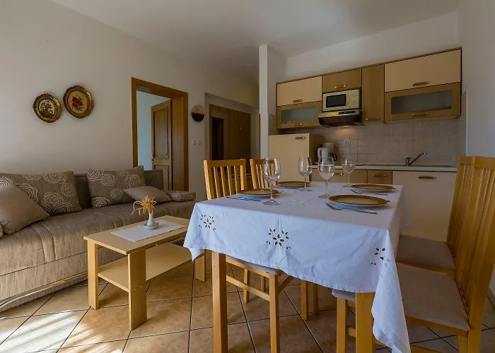 Traumhaftes Nur 100 Meter Zum Mit Sauna, Jacuzzi, Meerblick Apartment *