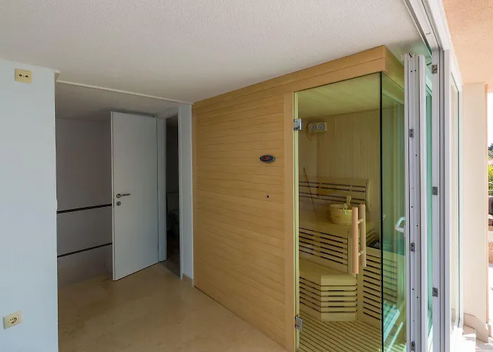 Appartement Traumhaftes Nur 100 Meter Zum Mit Sauna, Jacuzzi, Meerblick *