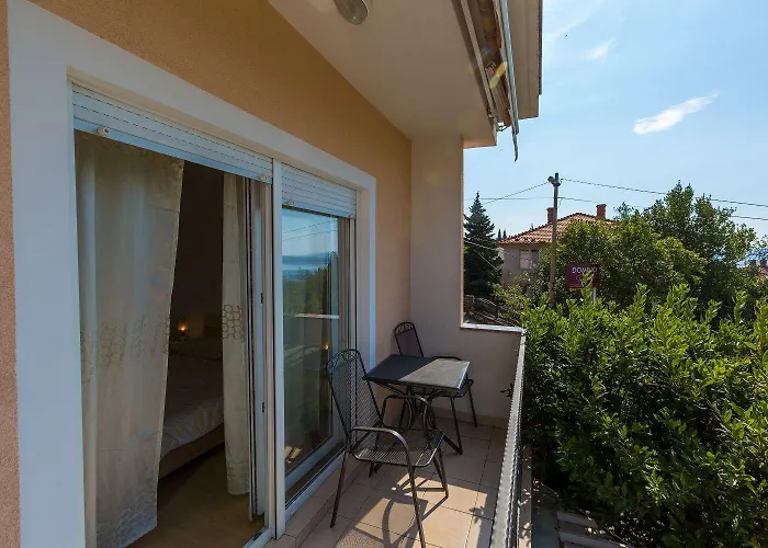 Apartment Traumhaftes Nur 100 Meter Zum Mit Sauna, Jacuzzi, Meerblick *