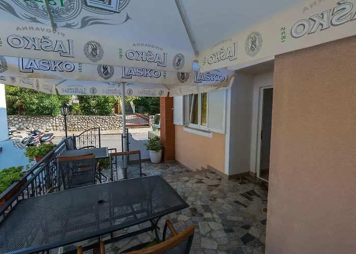 Traumhaftes Nur 100 Meter Zum Mit Sauna, Jacuzzi, Meerblick