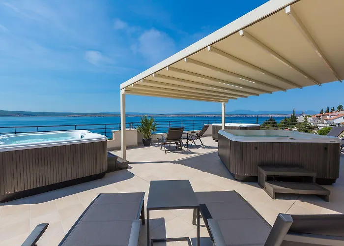 Traumhaftes Nur 100 Meter Zum Mit Sauna, Jacuzzi, Meerblick