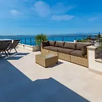 Traumhaftes Nur 100 Meter Zum Mit Sauna, Jacuzzi, Meerblick Apartman *