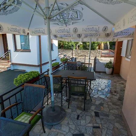 Traumhaftes Nur 100 Meter Zum Mit Sauna, Jacuzzi, Meerblick Apartment