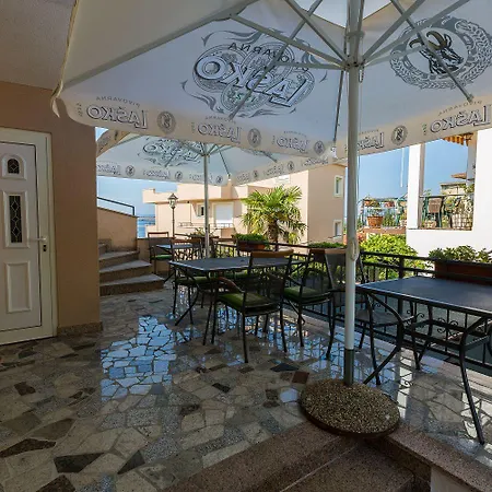 Traumhaftes Nur 100 Meter Zum Mit Sauna, Jacuzzi, Meerblick Apartment *