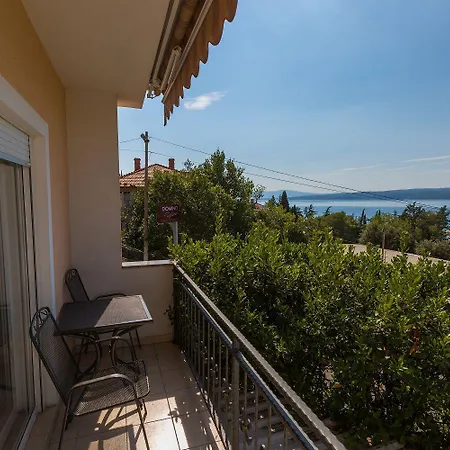 Traumhaftes Nur 100 Meter Zum Mit Sauna, Jacuzzi, Meerblick Lejlighed Dramalj