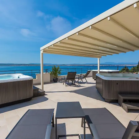 Traumhaftes Nur 100 Meter Zum Mit Sauna, Jacuzzi, Meerblick