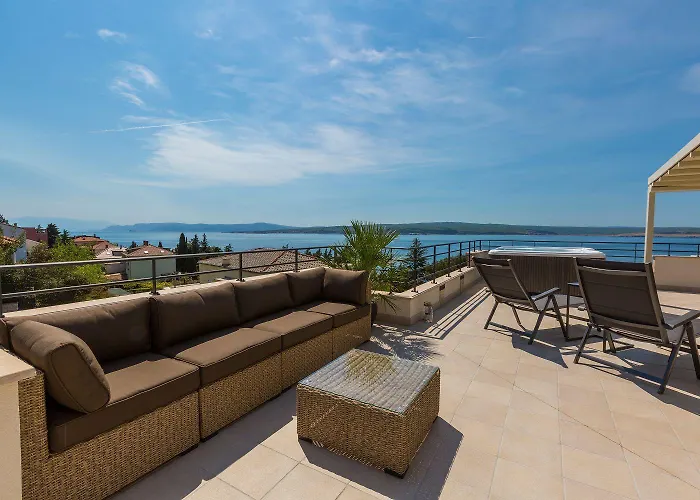 Apartament Traumhaftes Nur 100 Meter Zum Mit Sauna, Jacuzzi, Meerblick Dramalj